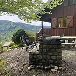 Entier, Vue Panoramique, Ruisseau Et Sauna. Alpehytte