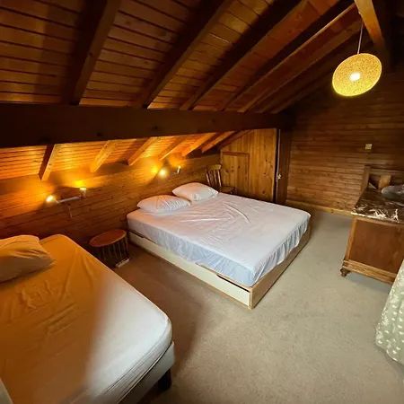 Entier, Vue Panoramique, Ruisseau Et Sauna. Σαλέ *