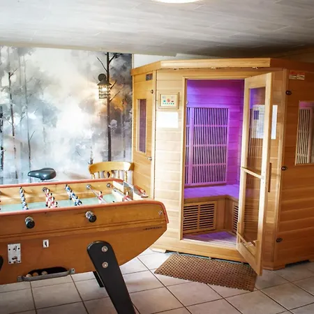 Entier, Vue Panoramique, Ruisseau Et Sauna. Σαλέ *