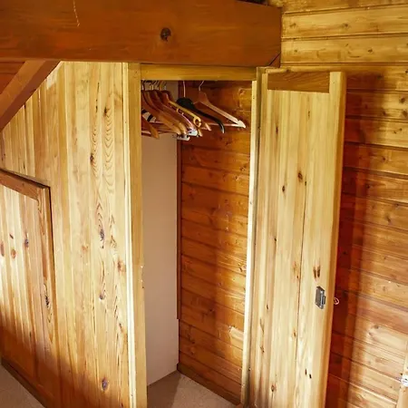 Entier, Vue Panoramique, Ruisseau Et Sauna. Bussang