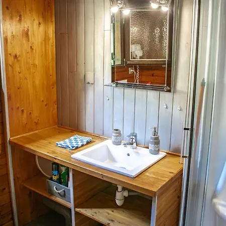 Entier, Vue Panoramique, Ruisseau Et Sauna. Bussang
