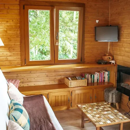 Entier, Vue Panoramique, Ruisseau Et Sauna. Σαλέ