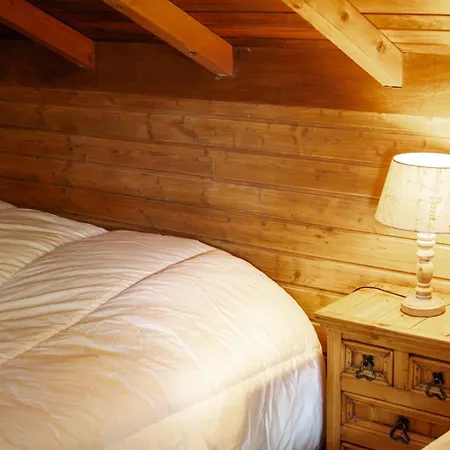 Entier, Vue Panoramique, Ruisseau Et Sauna. Bussang