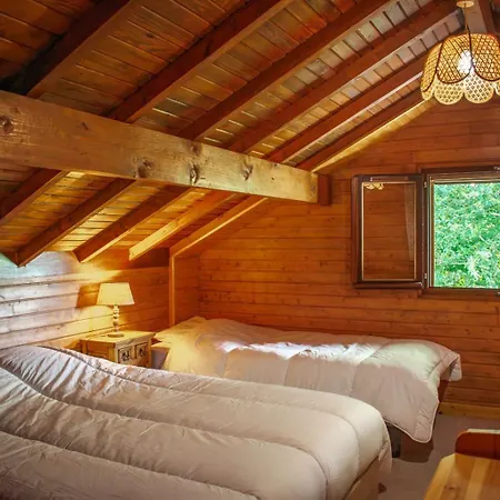 Σαλέ Entier, Vue Panoramique, Ruisseau Et Sauna. *